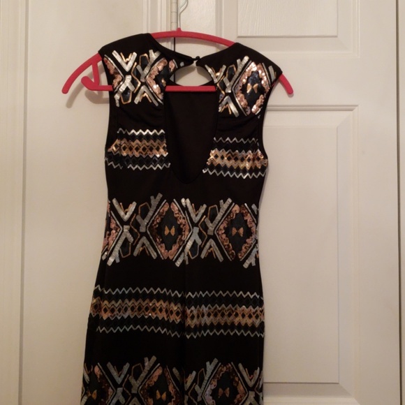 Mini dress - Picture 4 of 5